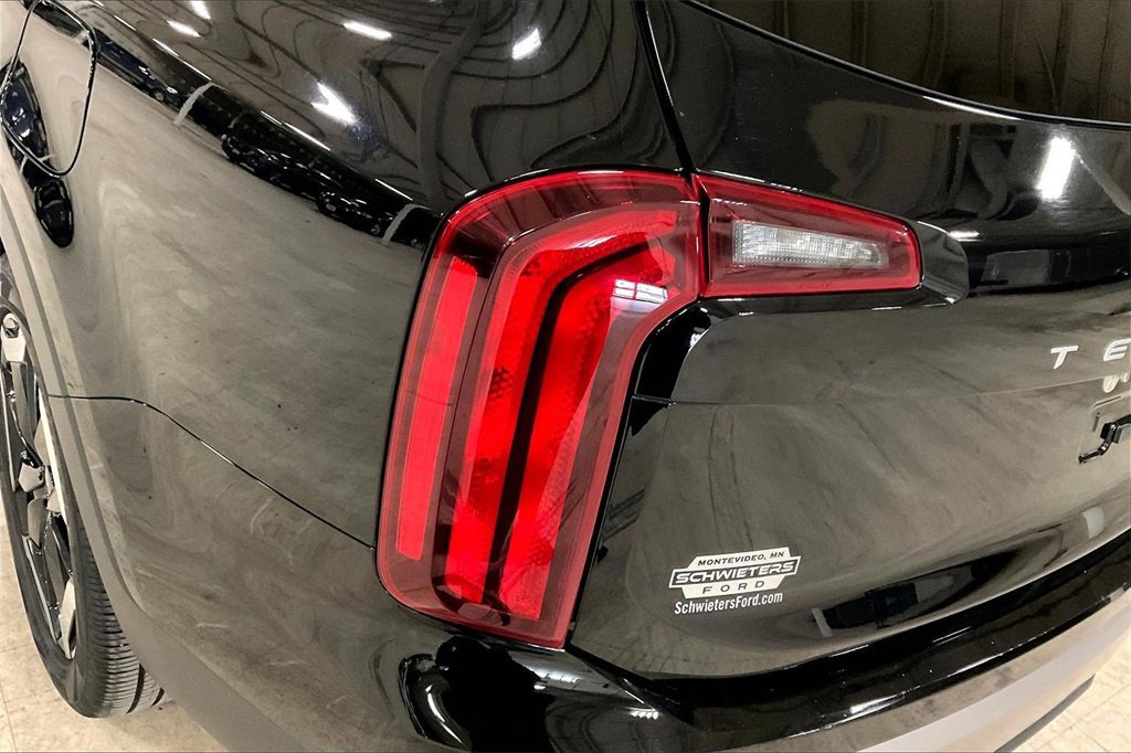Used 2025 Kia Telluride S image 29