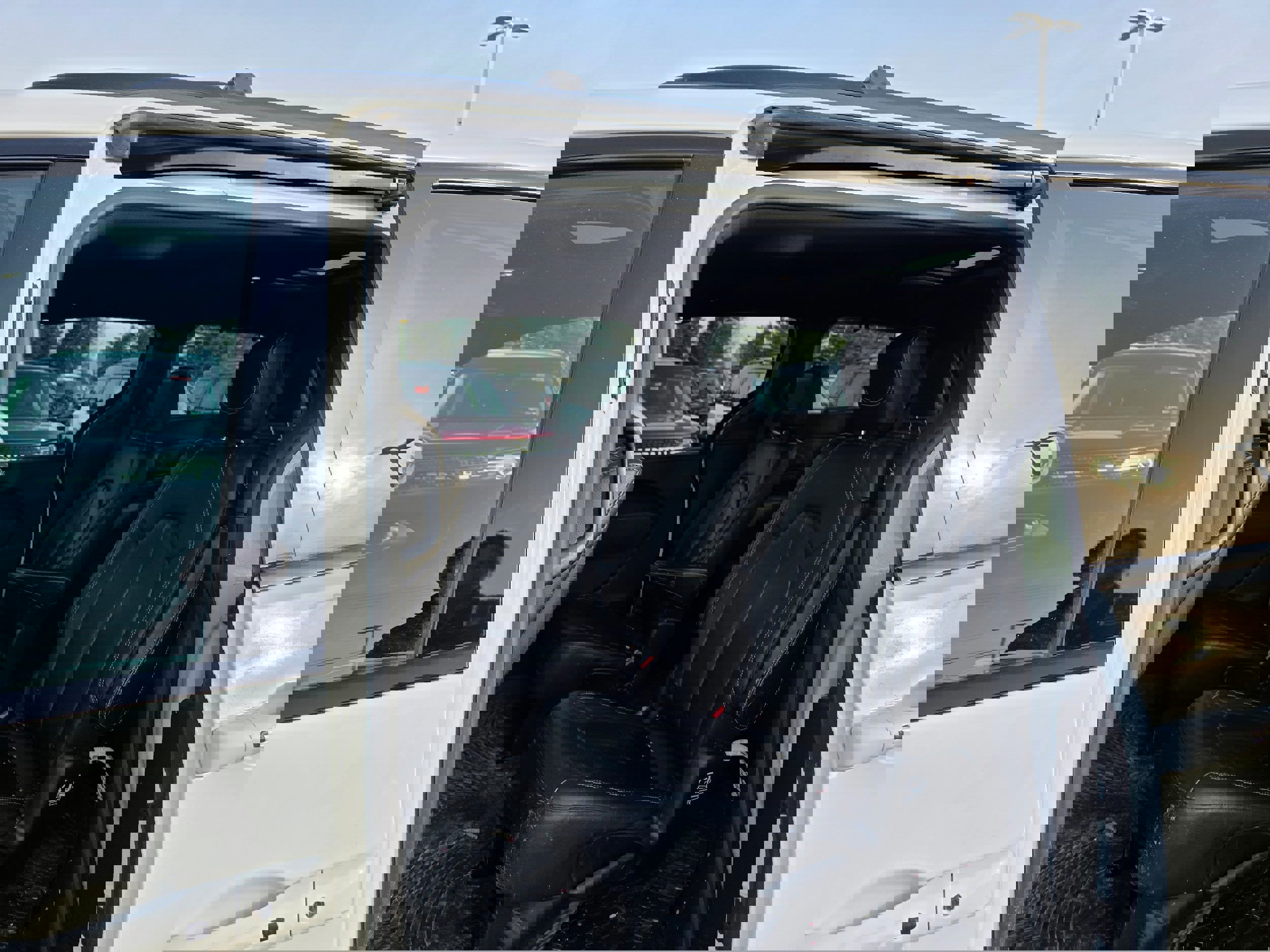 Used 2018 Chrysler Pacifica Touring-L Plus image 9