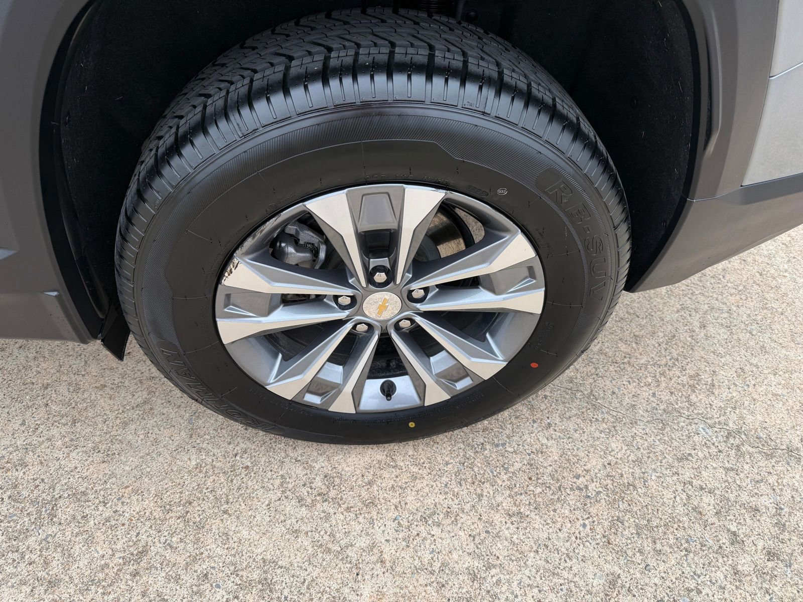 Used 2025 Chevrolet Equinox LT image 9