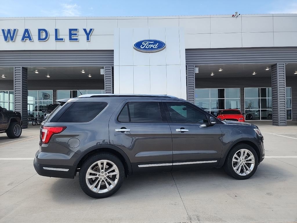 Certified 2019 Ford Explorer Limited w/ Class III Trailer Tow Package image 6