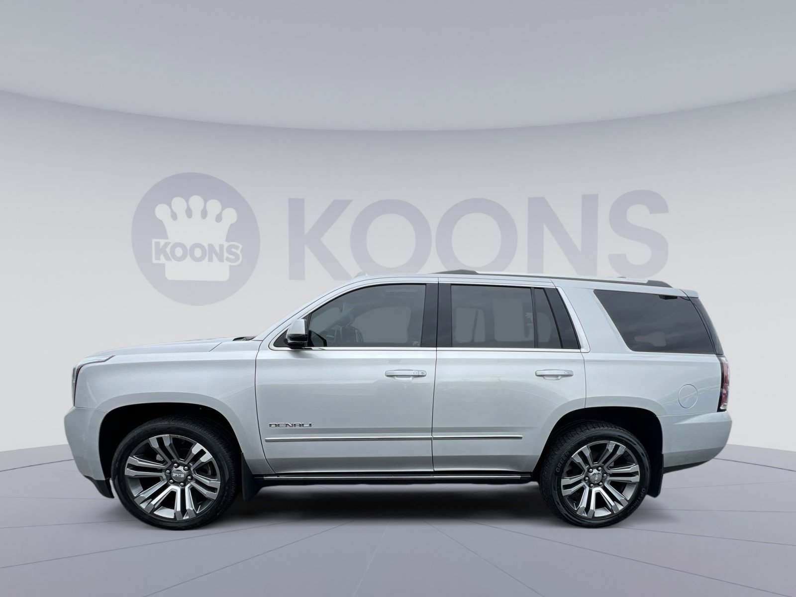 Used 2018 GMC Yukon Denali w/ Denali Ultimate Package AWD/4WD image 13