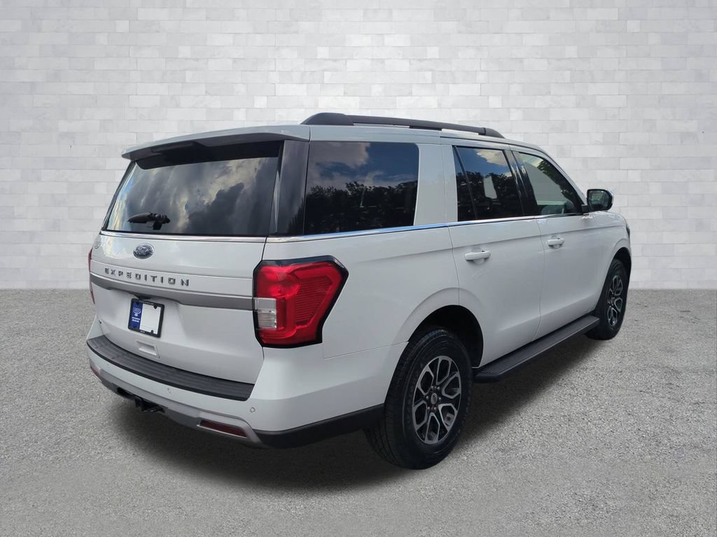 Certified 2024 Ford Expedition XLT AWD/4WD image 5