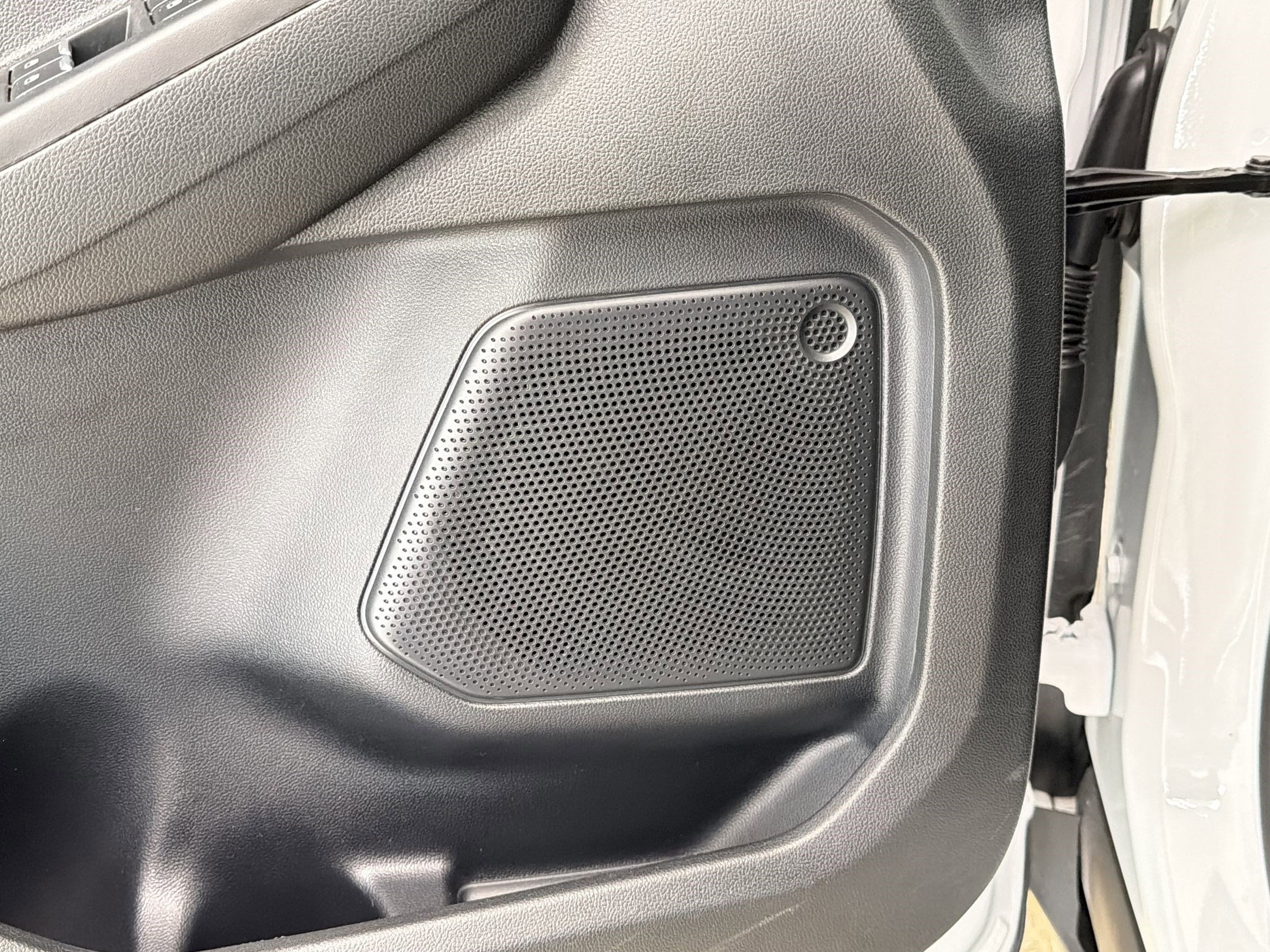 Certified 2025 Ford Escape Active image 21