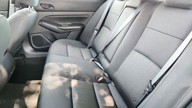 Used 2024 Nissan Altima 2.5 SV FWD image 26
