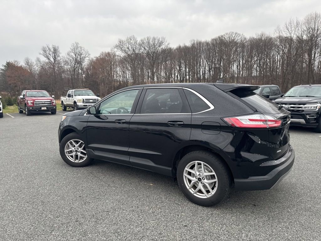 Certified 2024 Ford Edge SEL image 4