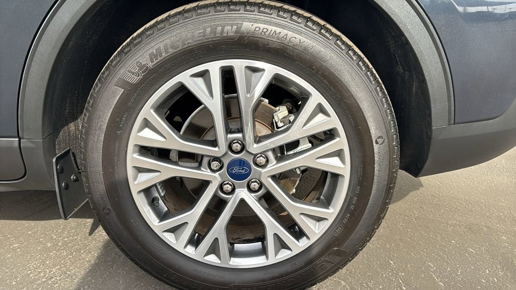 Certified 2022 Ford Escape SEL image 8