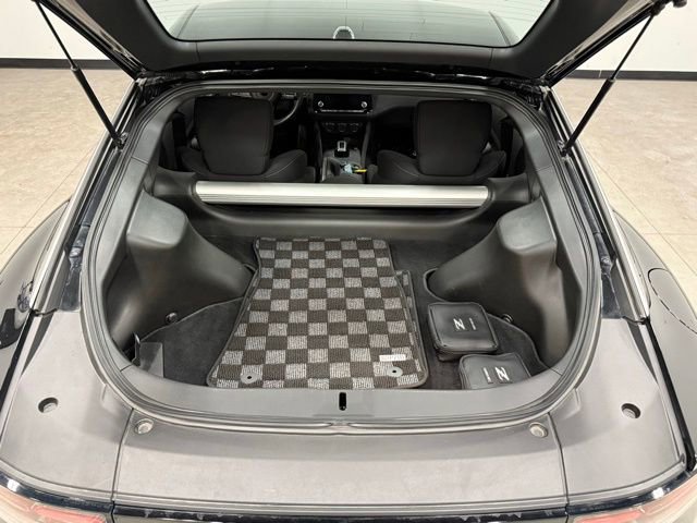 Used 2024 Nissan Z Sport w/ Floor Mat Package RWD image 31