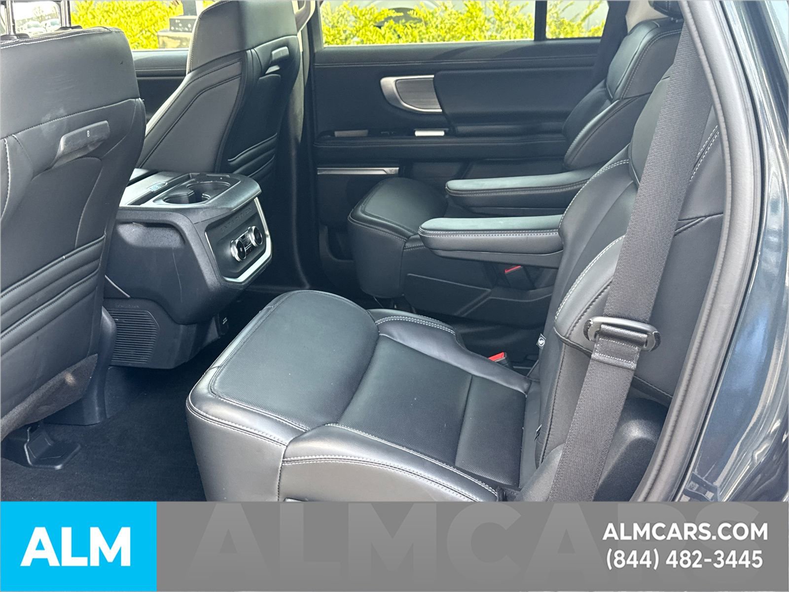 Certified 2025 Ford Expedition Platinum image 27