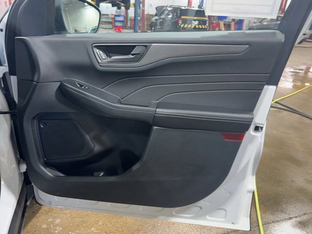 Certified 2025 Ford Escape Active AWD/4WD image 16