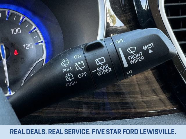 Used 2024 Chrysler Pacifica Limited image 21