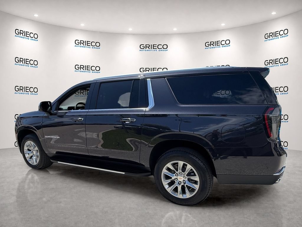 Used 2026 Chevrolet Suburban Premier RWD image 5