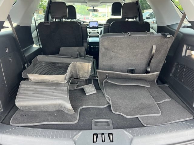 Certified 2023 Ford Explorer XLT w/ Equipment Group 202A AWD/4WD image 22