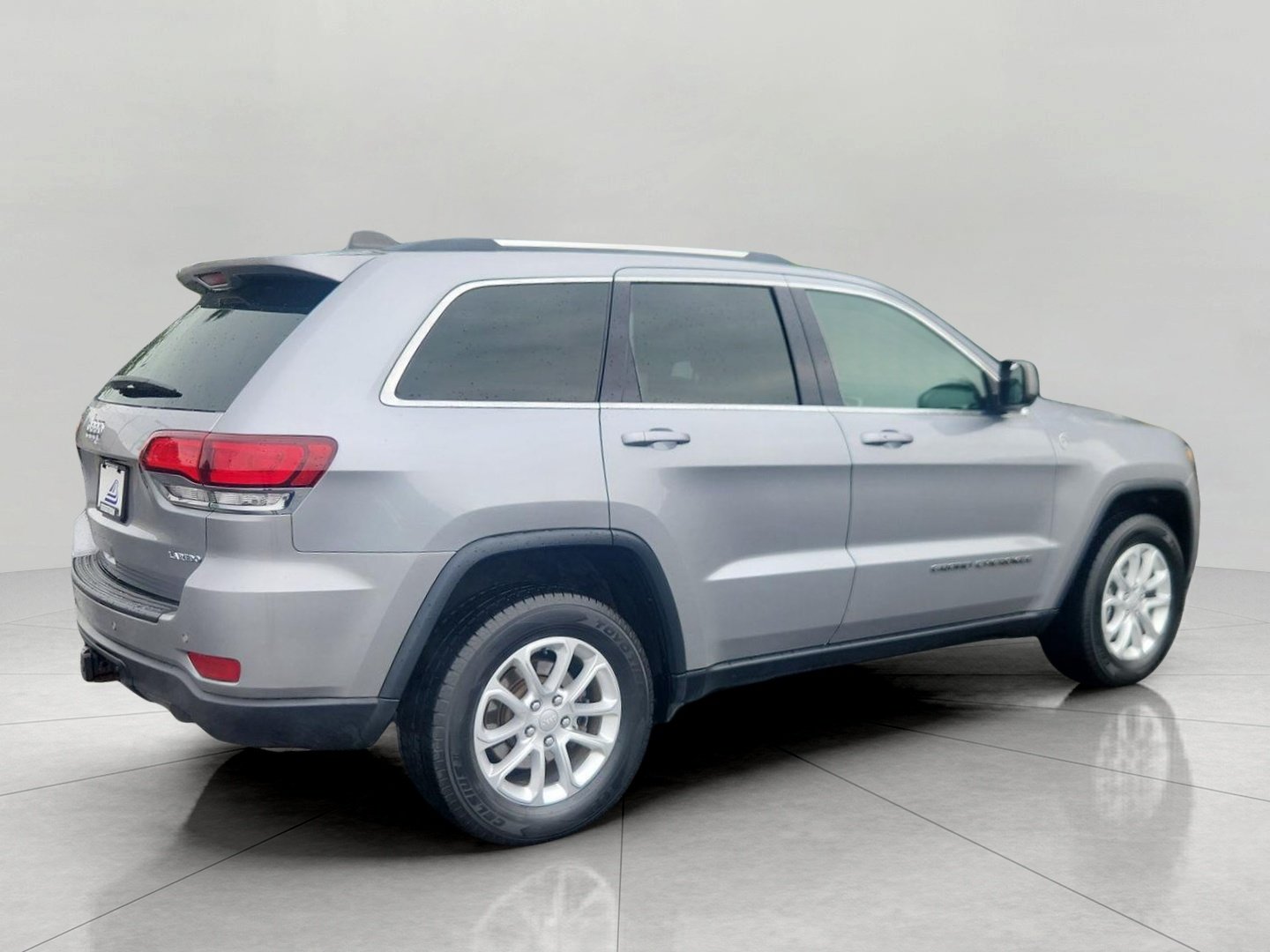 Used 2021 Jeep Grand Cherokee Laredo AWD/4WD image 7