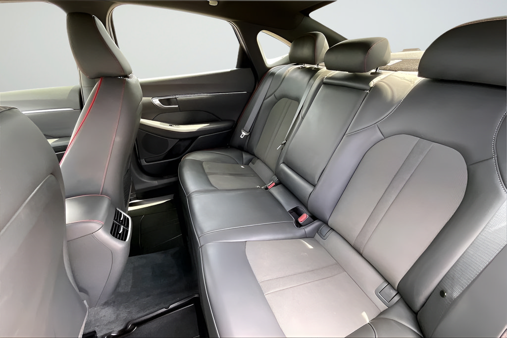 Used 2023 Hyundai Sonata SEL Plus FWD image 18