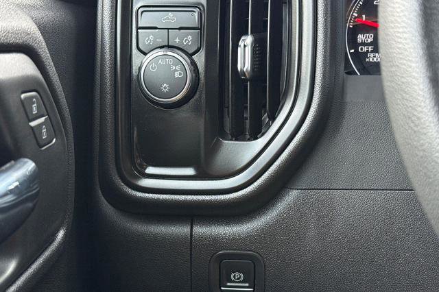 Used 2023 Chevrolet Silverado 1500 Custom image 30