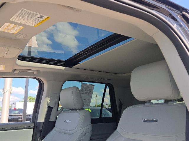 Certified 2025 Ford Expedition Platinum AWD/4WD image 27