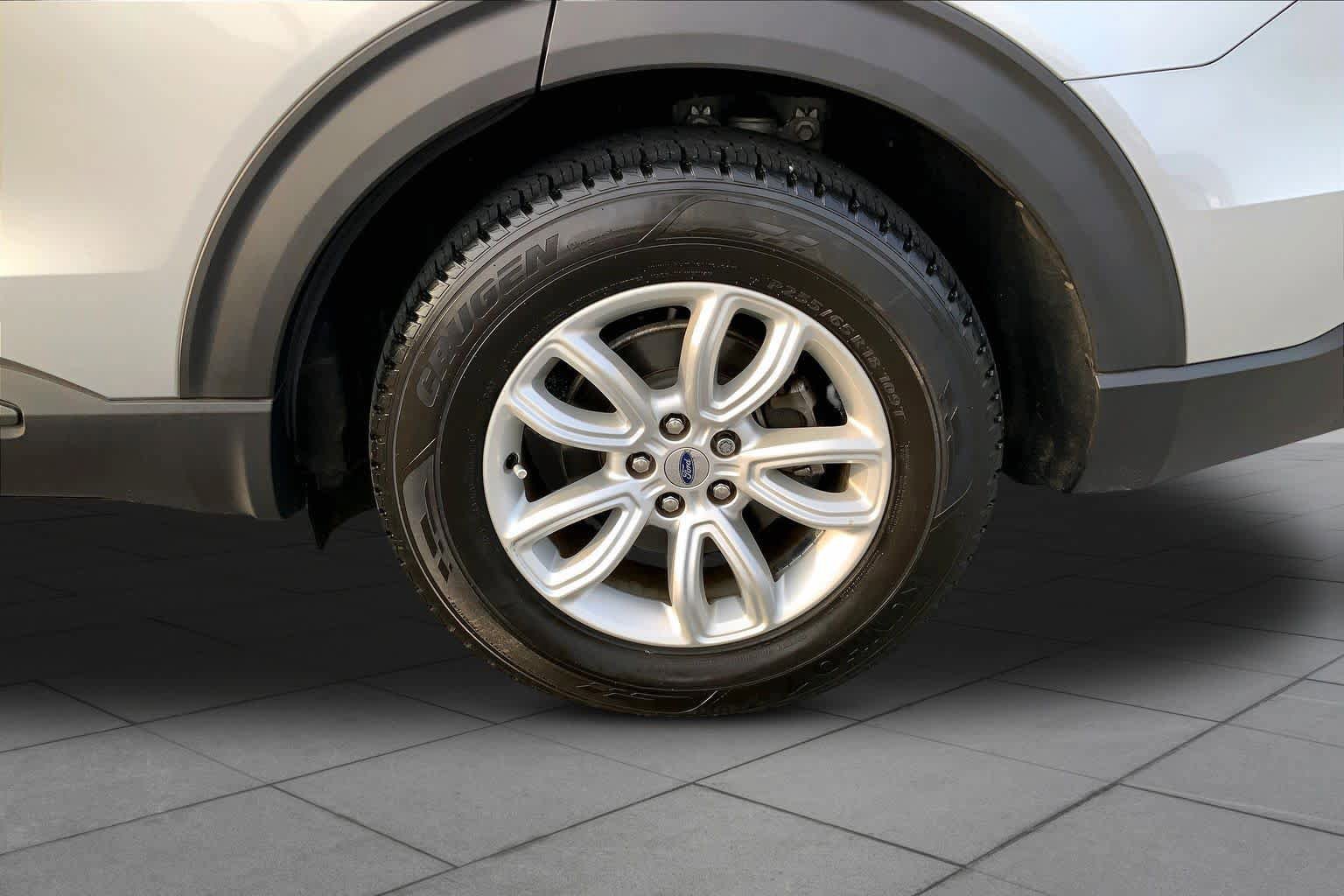 Certified 2020 Ford Explorer 2WD image 10