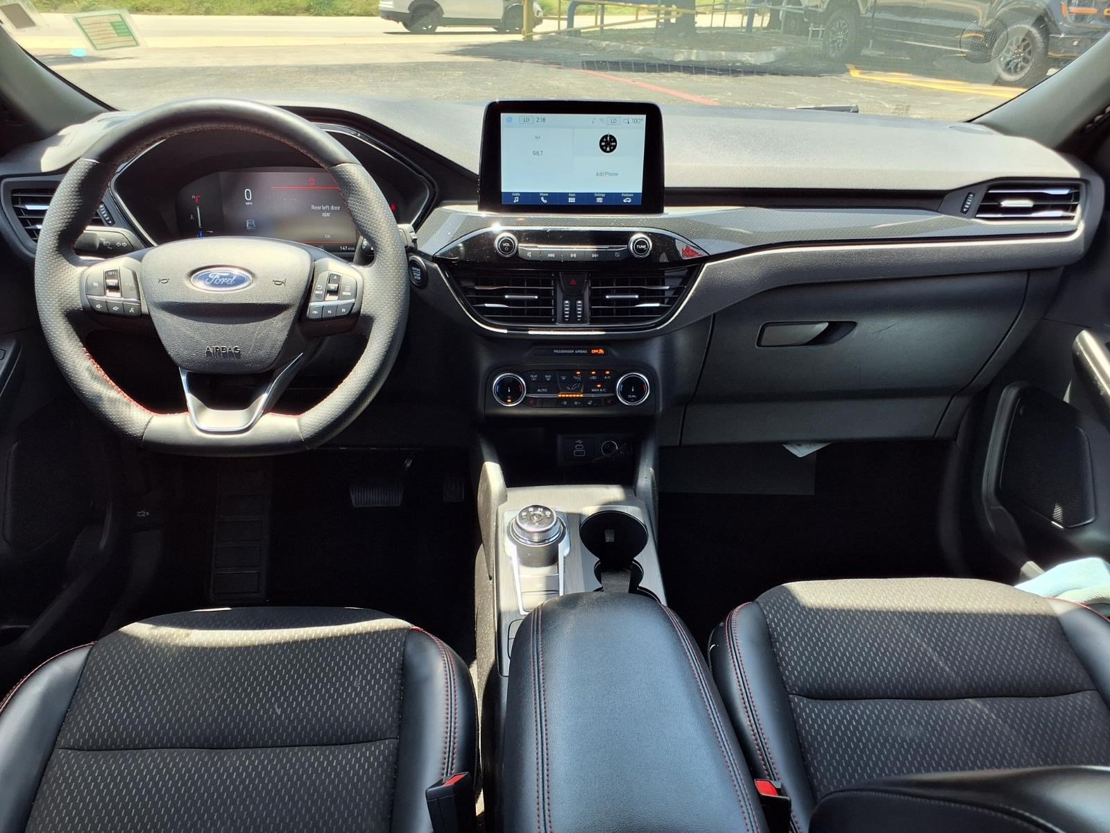 Certified 2025 Ford Escape ST-Line Select AWD/4WD image 12