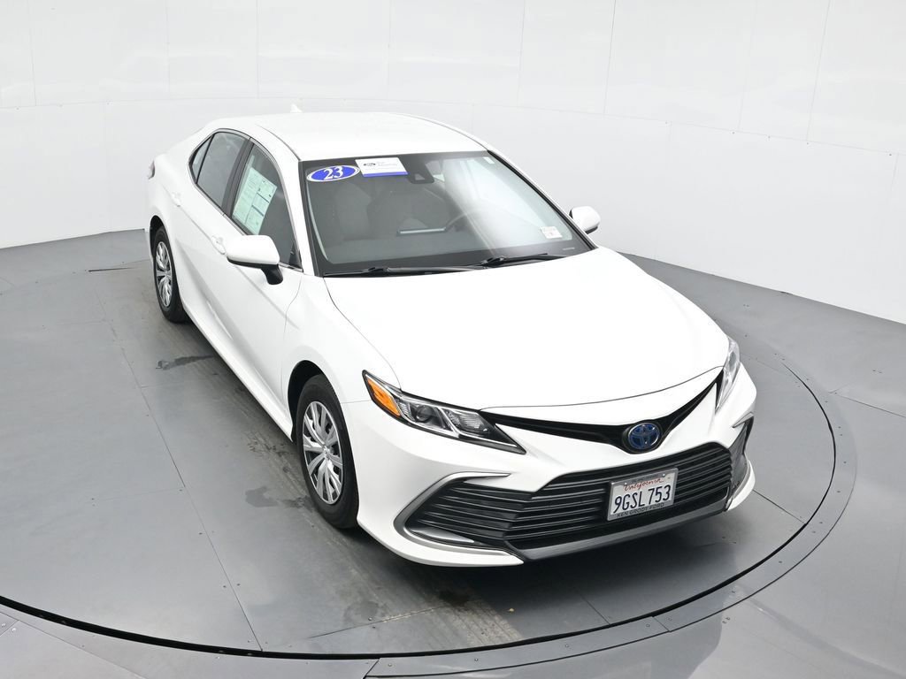 Used 2023 Toyota Camry LE image 4