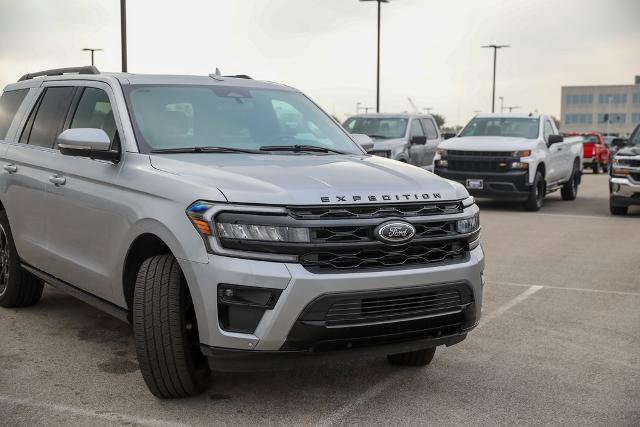 Certified 2024 Ford Expedition Limited image 12