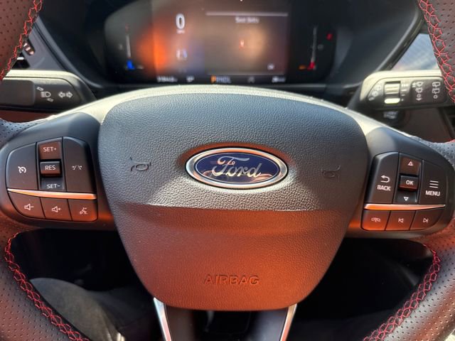 Certified 2025 Ford Escape ST-Line Select AWD/4WD image 21