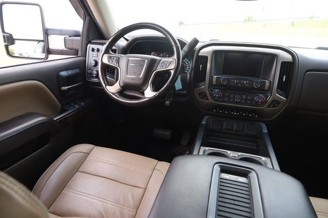Used 2017 GMC Sierra 1500 Denali AWD/4WD image 22