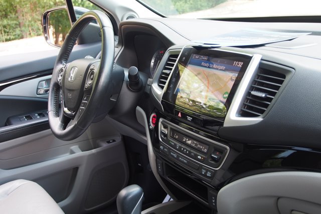 Used 2018 Honda Ridgeline RTL-E image 12