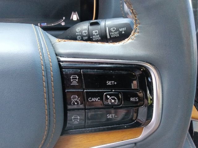 Used 2022 Jeep Grand Wagoneer Series II w/ Premium Group II AWD/4WD image 19
