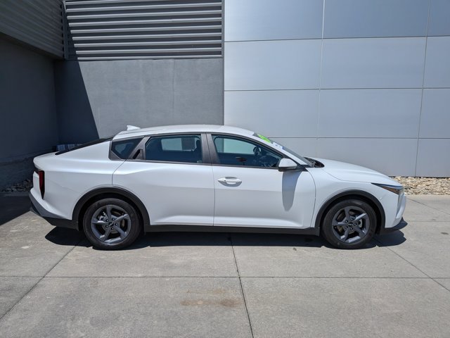Used 2025 Kia K4 FWD image 3