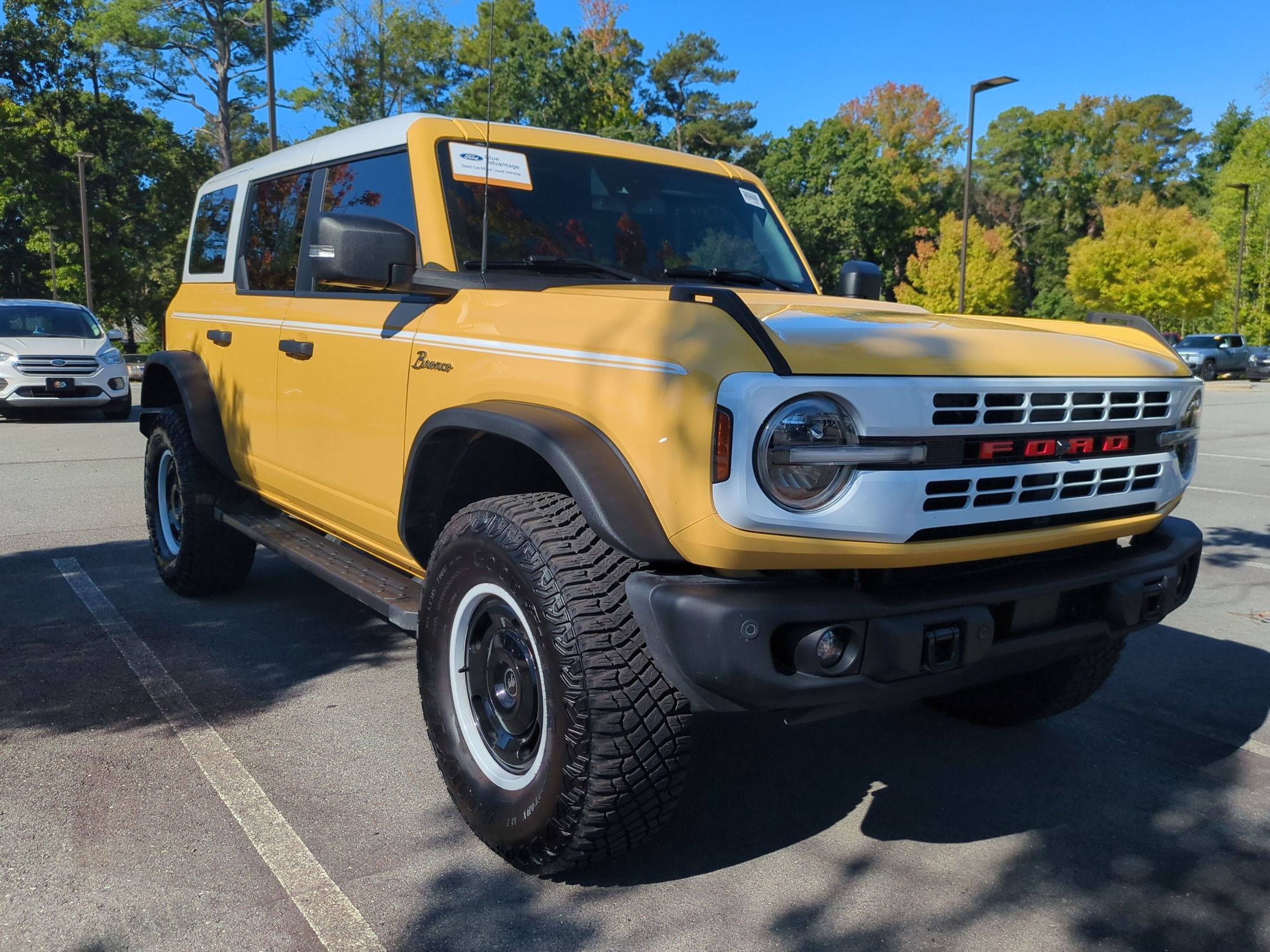 Certified 2023 Ford Bronco Heritage Edition AWD/4WD image 2