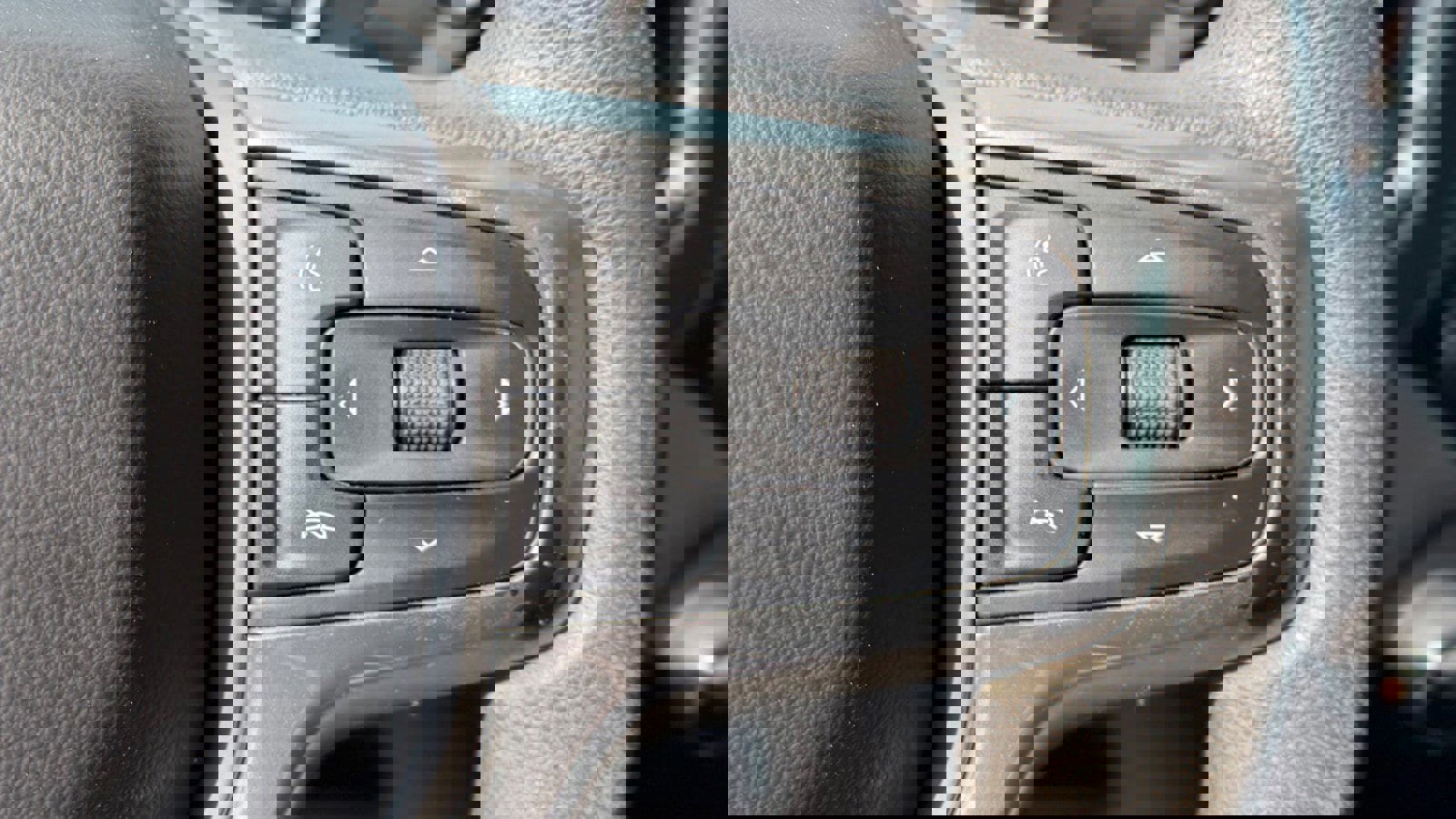 Used 2020 Chevrolet Silverado 2500 LT image 26