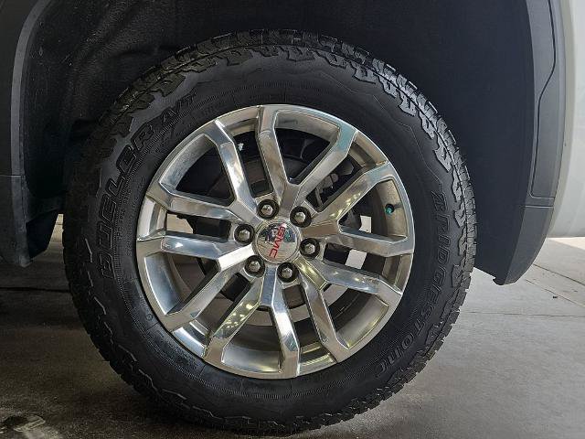 Used 2019 GMC Sierra 1500 SLT w/ SLT Premium Plus Package AWD/4WD image 32