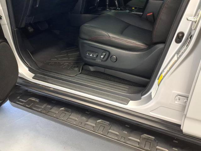 Used 2024 Toyota 4Runner TRD Off-Road Premium AWD/4WD image 12