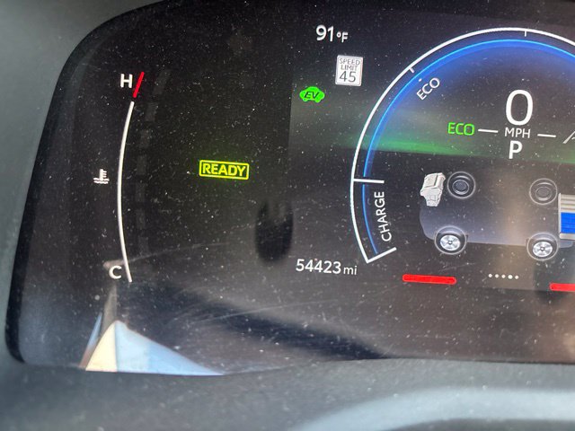 Used 2025 Toyota Camry LE FWD image 14