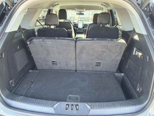 Certified 2022 Ford Explorer Limited w/ Limited Technology Package image 9
