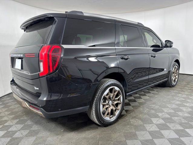 Certified 2025 Ford Expedition King Ranch AWD/4WD image 3