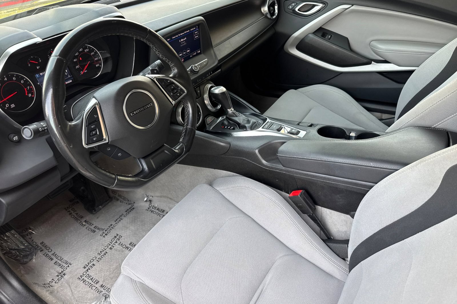 Used 2023 Chevrolet Camaro LT RWD image 5