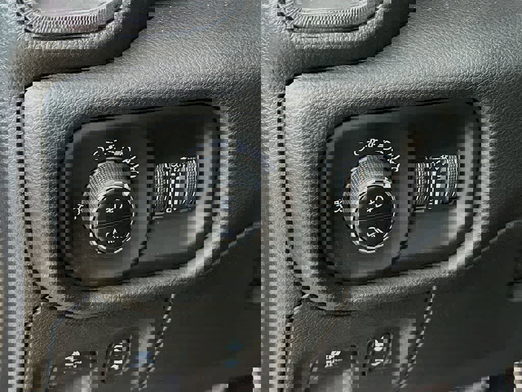 Used 2023 RAM 1500 Sport w/ G/T Package image 26