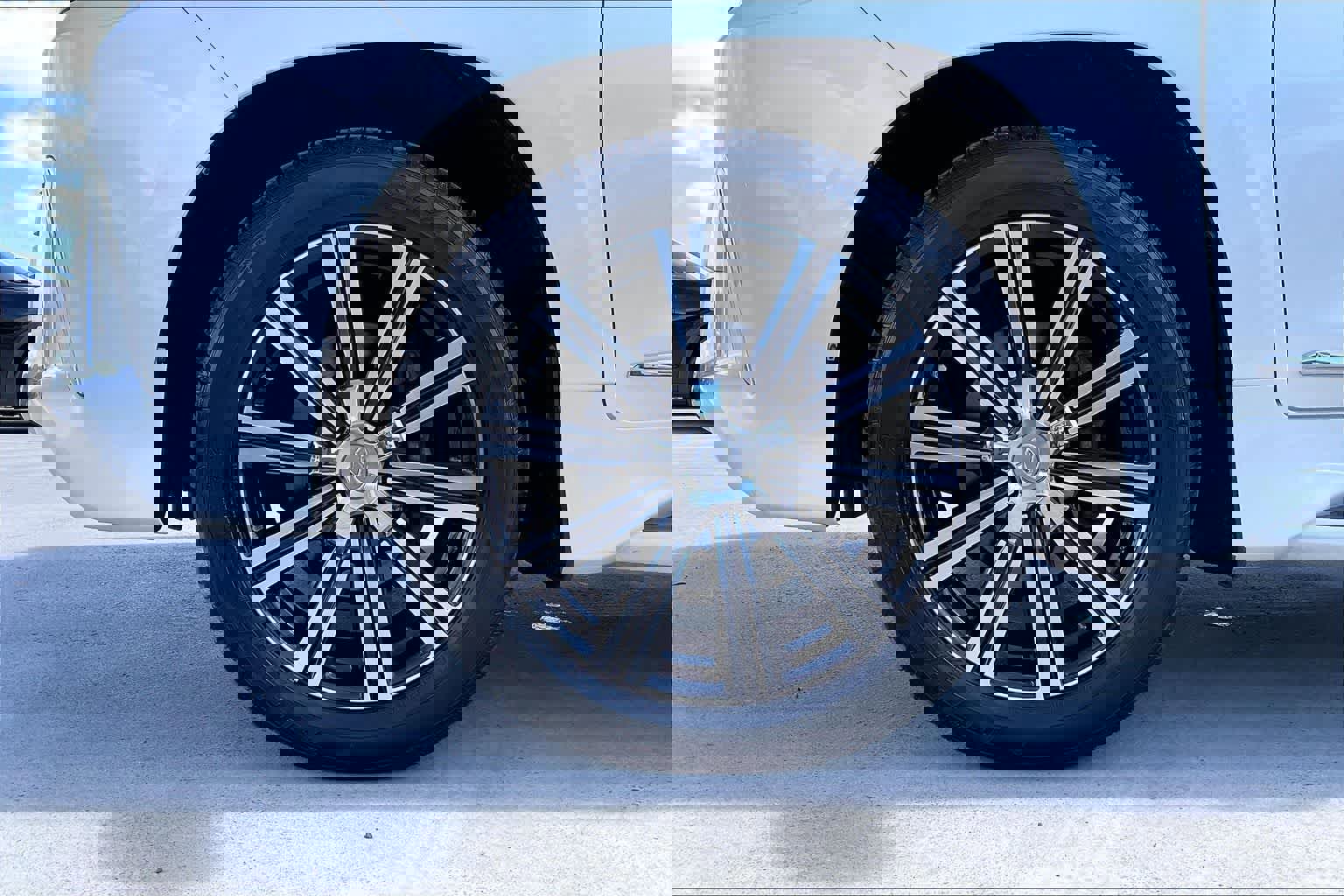 Used 2019 Lexus LX 570 4WD image 10