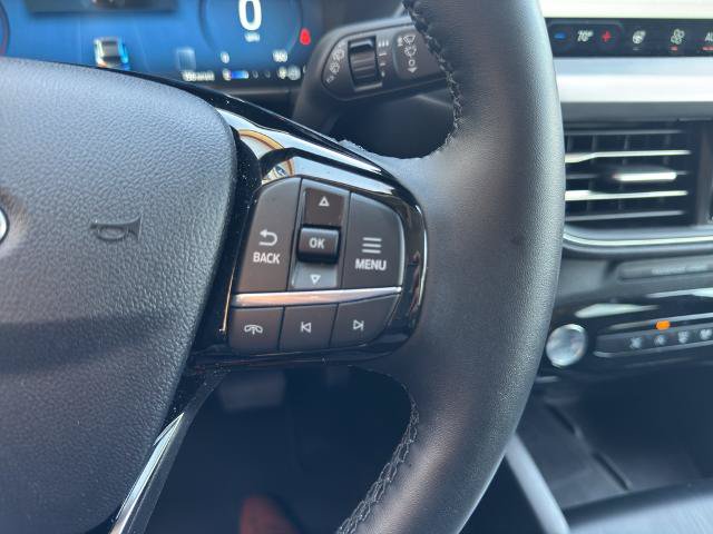 Certified 2025 Ford Escape Platinum AWD/4WD image 17