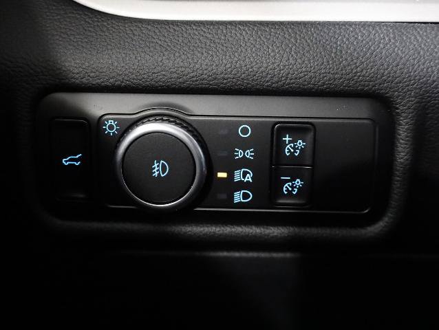 Certified 2023 Ford Explorer XLT w/ Equipment Group 202A AWD/4WD image 32