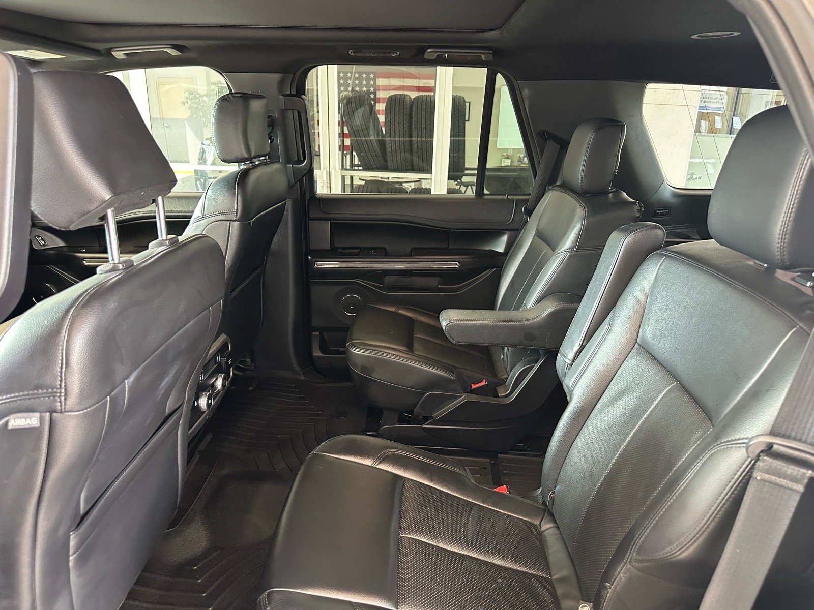 Certified 2020 Ford Expedition XLT w/ Equipment Group 202A AWD/4WD image 25