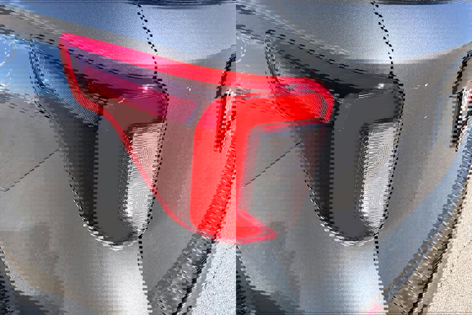 Certified 2023 Ford Explorer ST-Line image 27