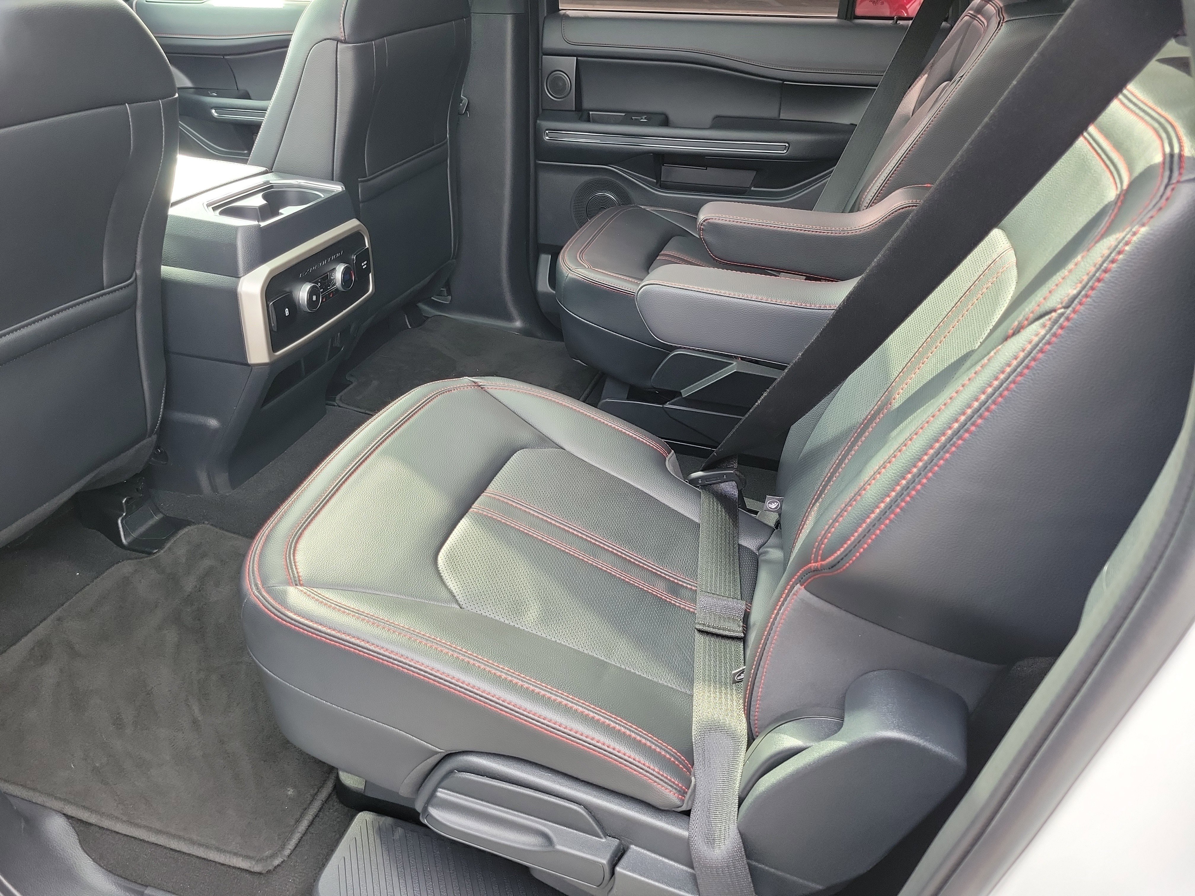 Certified 2024 Ford Expedition Max Limited AWD/4WD image 14