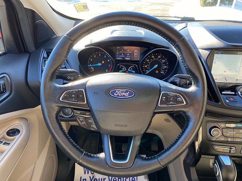 Certified 2019 Ford Escape Titanium AWD/4WD image 21