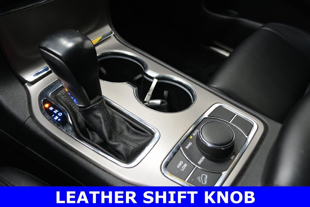 Used 2021 Jeep Grand Cherokee Limited AWD/4WD image 25