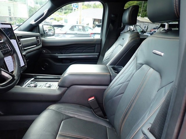 Certified 2022 Ford Expedition Max Platinum image 16