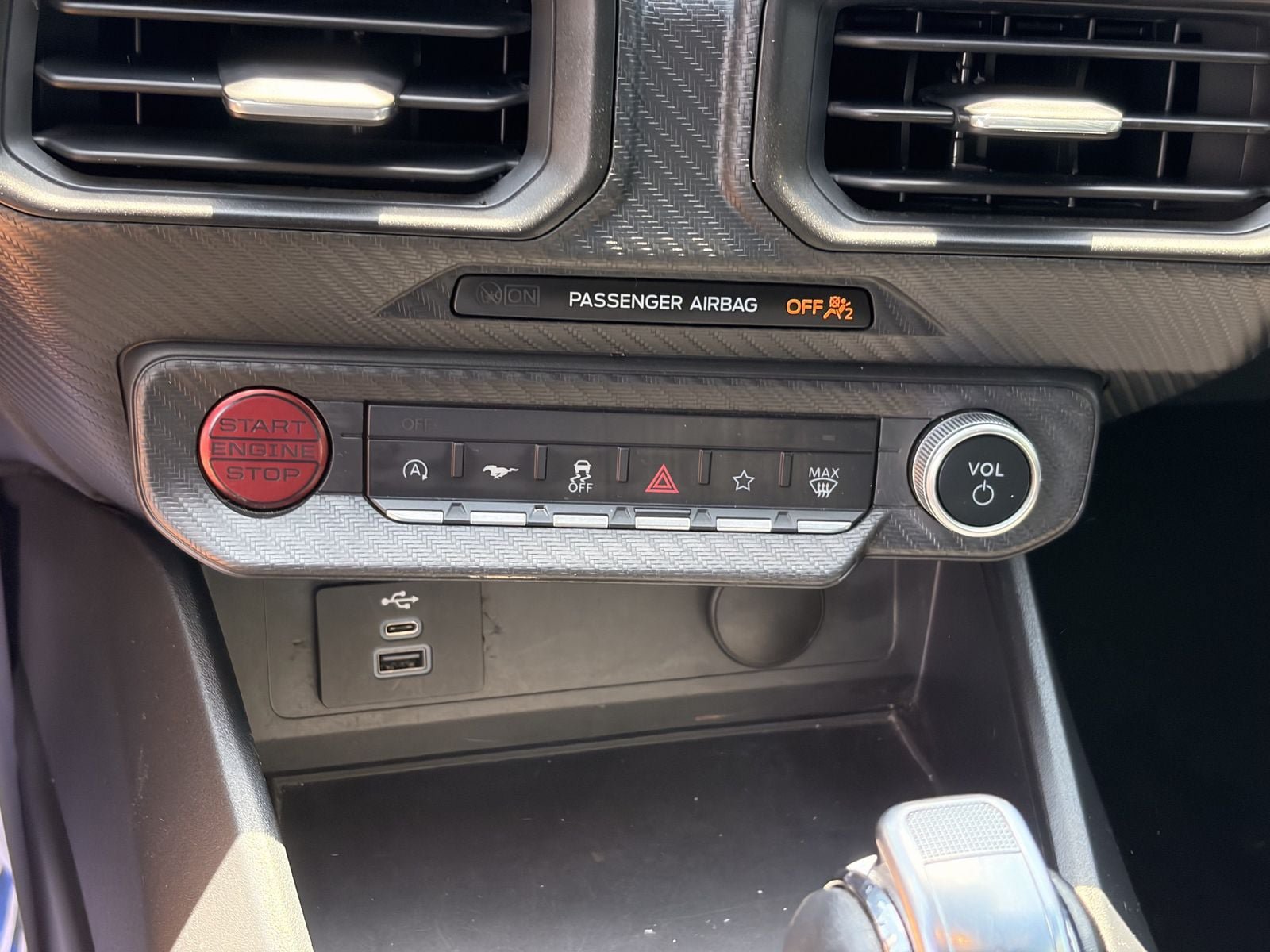Certified 2024 Ford Mustang Coupe RWD image 21