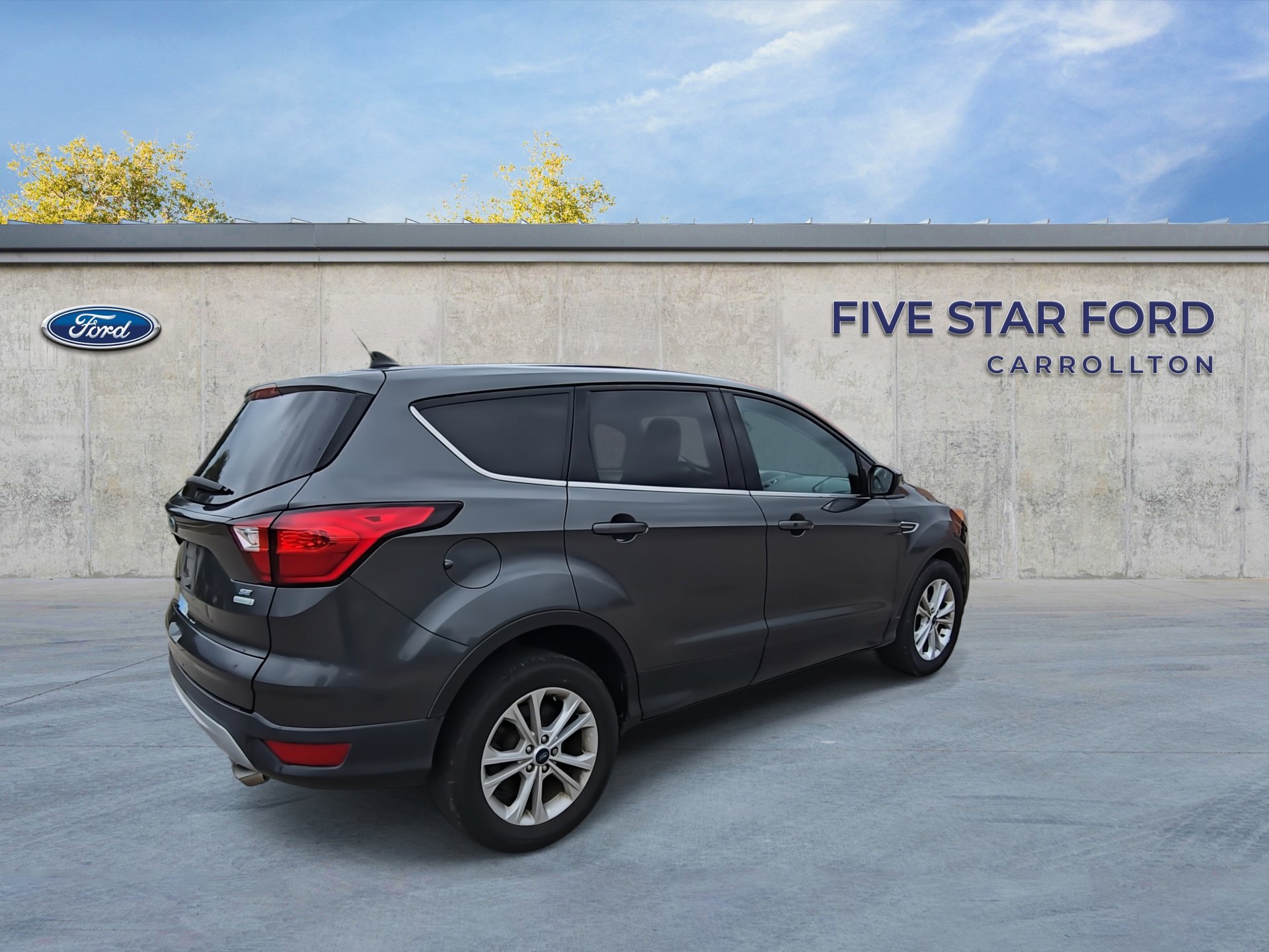 Certified 2019 Ford Escape SE image 8