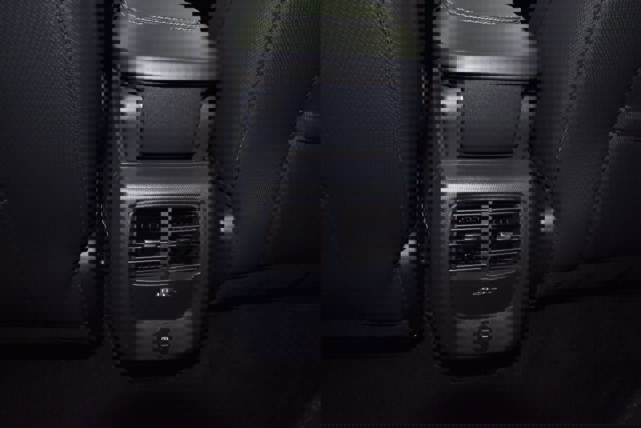 Certified 2025 Ford Mustang Mach-E Premium image 19